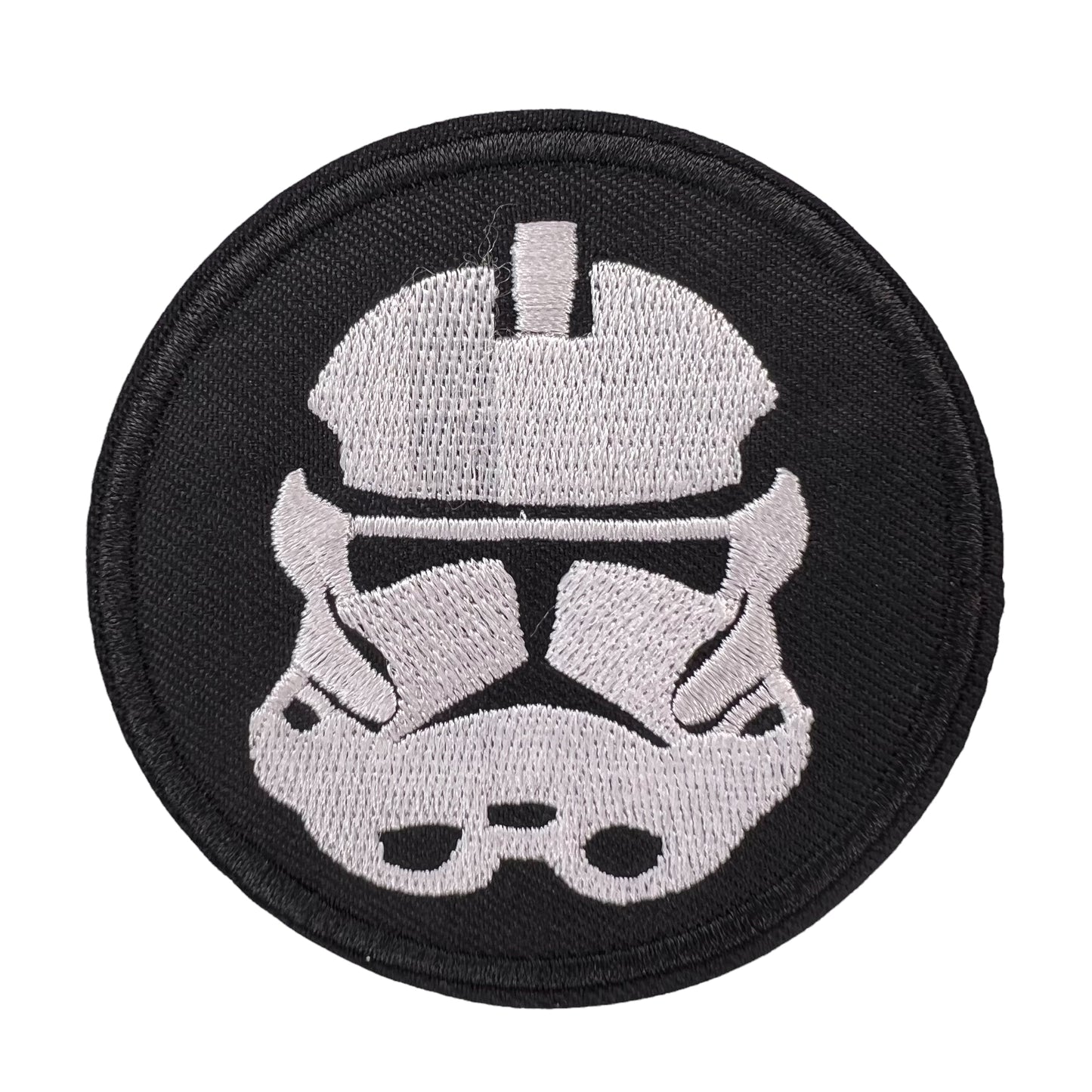 P0403-stormtrooper-op-zwarte-ronde-patch.jpg